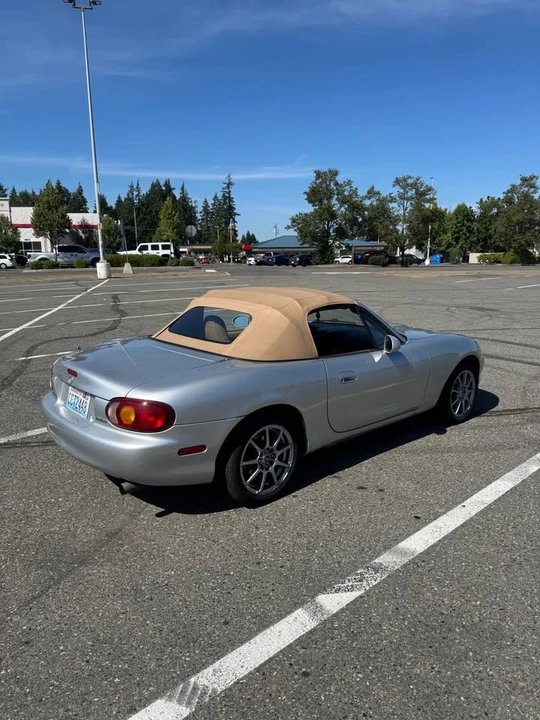 1999 Mazda NB MX-5 Miata - Image 5 of 15