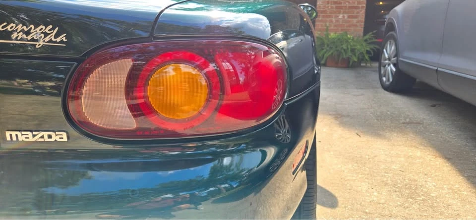 1999 Mazda NB MX-5 Miata - Image 9 of 20