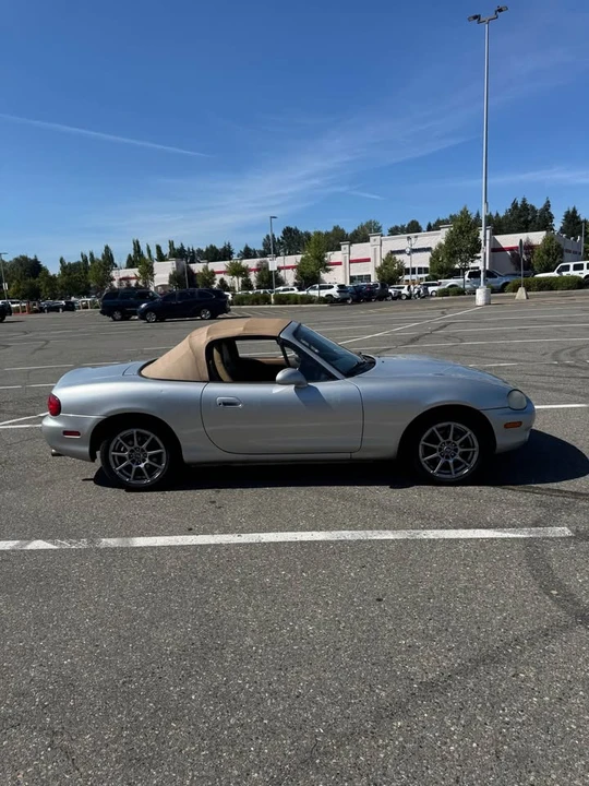 1999 Mazda NB MX-5 Miata - Image 4 of 15