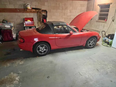 1999 Mazda MX-5 Convertible 2D