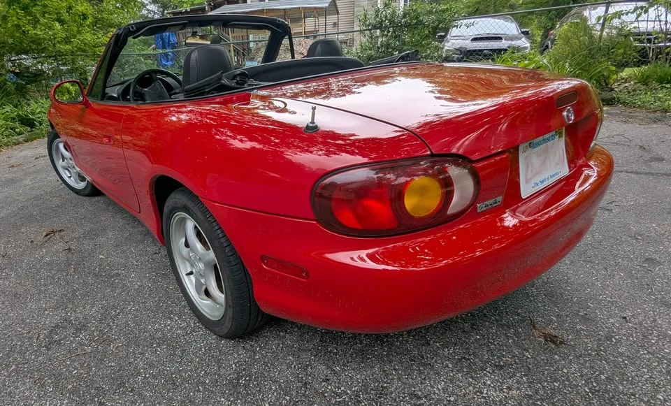 1999 Mazda NB MX-5 Miata - Image 4 of 9