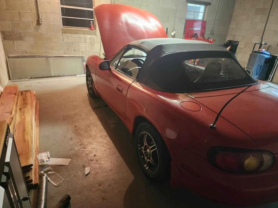 1999 Mazda NB MX-5 Miata - Image 2 of 6