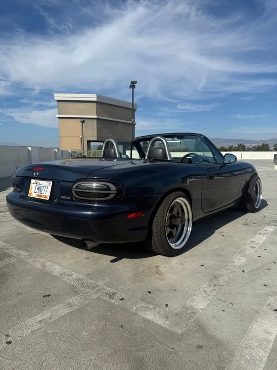 1999 Mazda NB MX-5 Miata - Image 4 of 9