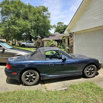 1999 Mazda MX-5 Convertible 2D