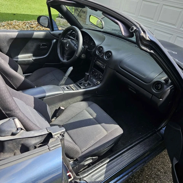 1999 Mazda NB MX-5 Miata - Image 12 of 17