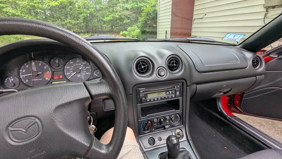 1999 Mazda NB MX-5 Miata - Image 3 of 9