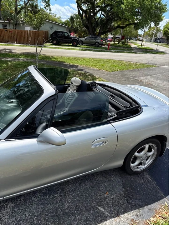 1999 Mazda NB MX-5 Miata - Image 6 of 9