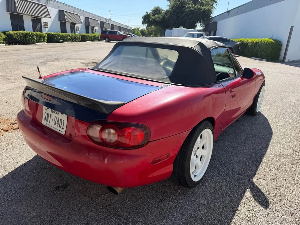 1999 Mazda NB MX-5 Miata - Image 10 of 15