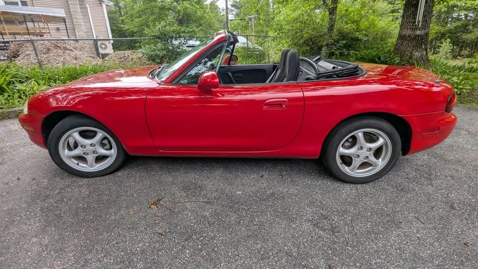 1999 Mazda NB MX-5 Miata - Image 5 of 9