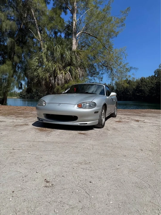 1999 Mazda NB MX-5 Miata - Image 5 of 9