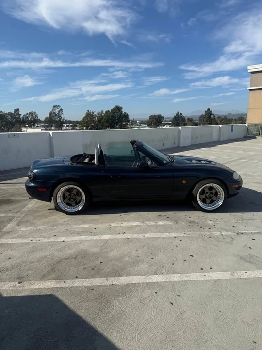 1999 Mazda NB MX-5 Miata - Image 5 of 9