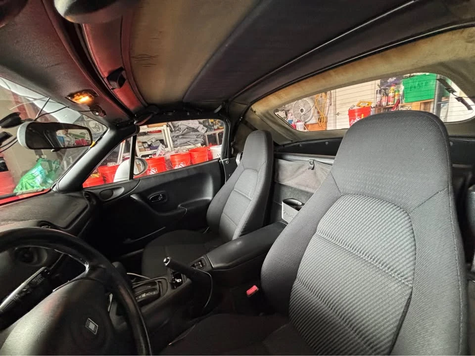 1999 Mazda NB MX-5 Miata - Image 14 of 18