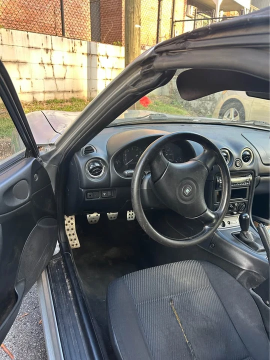 1999 Mazda NB MX-5 Miata - Image 7 of 9
