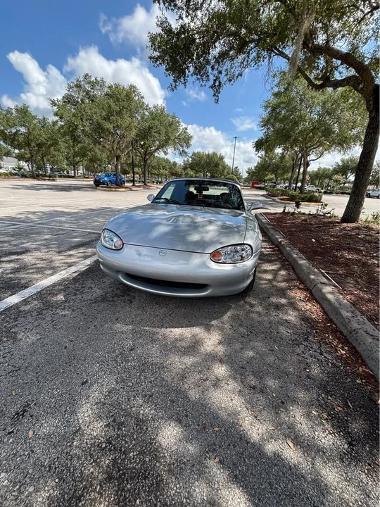 1999 Mazda NB MX-5 Miata - Image 2 of 18
