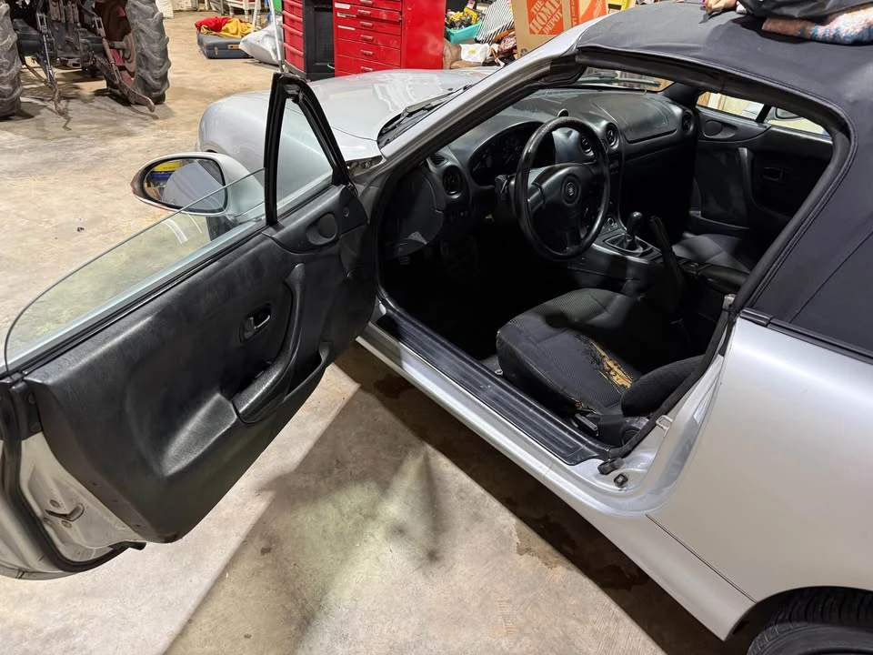 1999 Mazda NB MX-5 Miata - Image 5 of 14