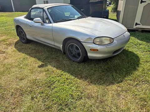 1999 Mazda MX-5 Convertible 2D