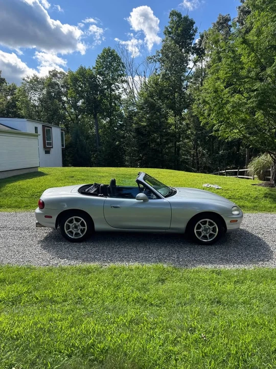 1999 Mazda NB MX-5 Miata - Image 4 of 17