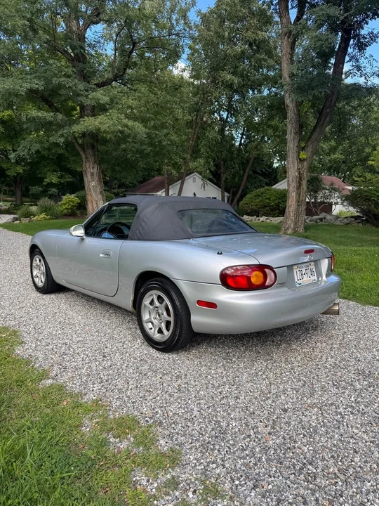 1999 Mazda NB MX-5 Miata - Image 7 of 17