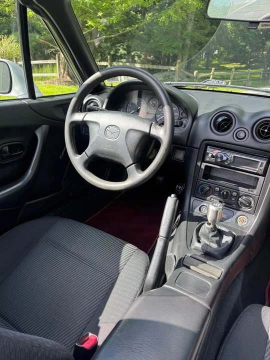 1999 Mazda NB MX-5 Miata - Image 12 of 17