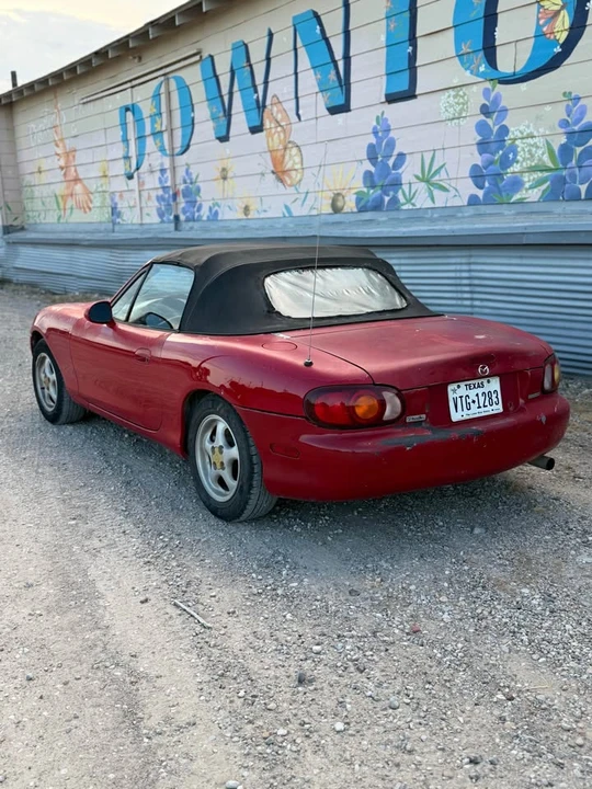 1999 Mazda NB MX-5 Miata - Image 2 of 14