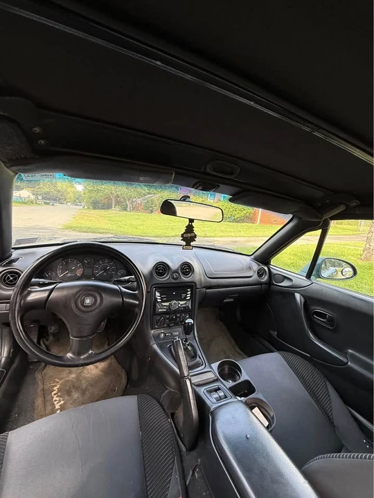 1999 Mazda NB MX-5 Miata - Image 7 of 9