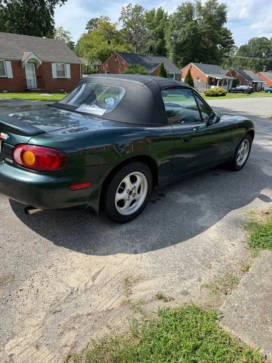 1999 Mazda NB MX-5 Miata - Image 4 of 9