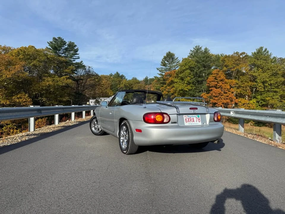 1999 Mazda NB MX-5 Miata - Image 4 of 10