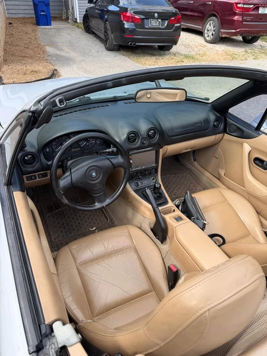 1999 Mazda NB MX-5 Miata - Image 8 of 10