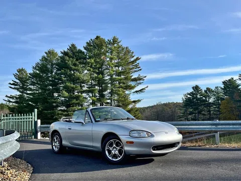 1999 Mazda MX-5 Convertible 2D