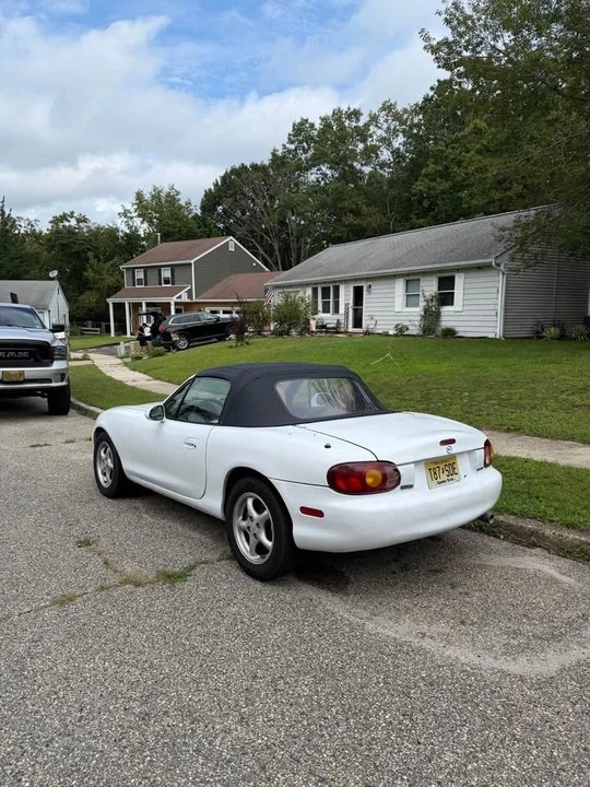 1999 Mazda NB MX-5 Miata - Image 2 of 7