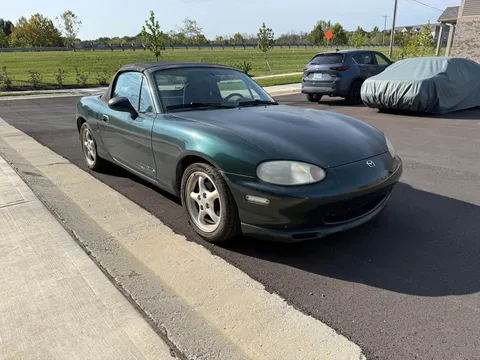 1999 Mazda MX-5 Convertible 2D