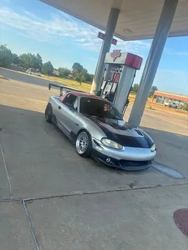 1999 Mazda MX-5 Convertible 2D