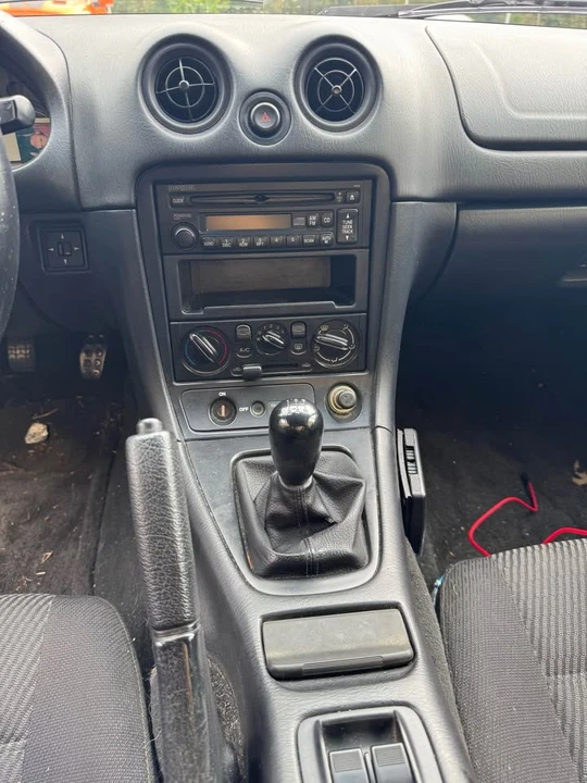 1999 Mazda NB MX-5 Miata - Image 8 of 10