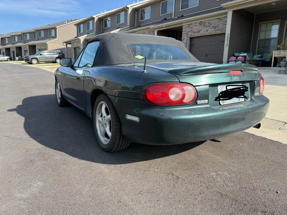 1999 Mazda NB MX-5 Miata - Image 4 of 9