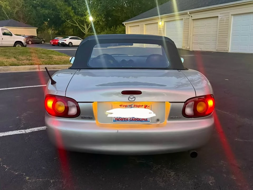 1999 Mazda NB MX-5 Miata - Image 8 of 20