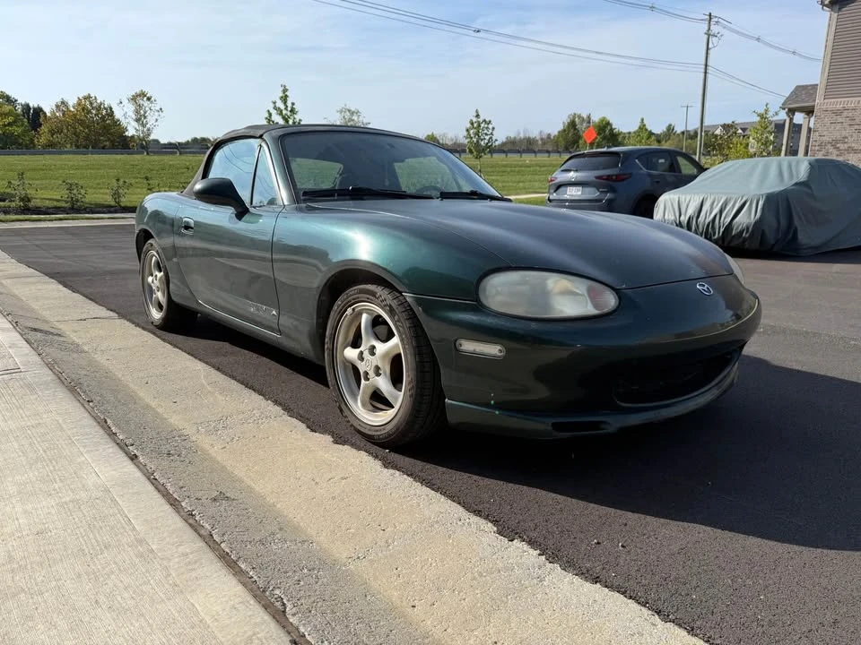 1999 Mazda NB MX-5 Miata - Image 2 of 9