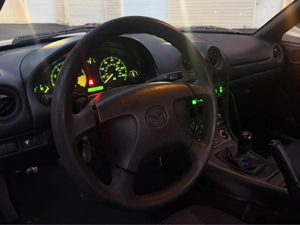 1999 Mazda NB MX-5 Miata - Image 9 of 20