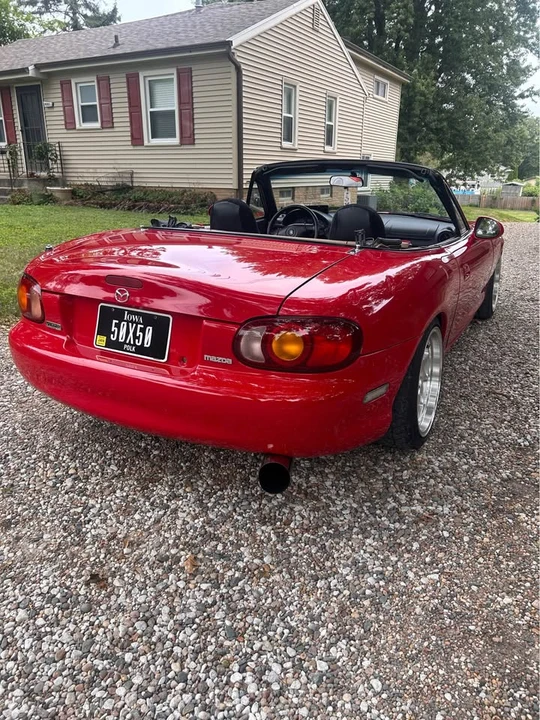 1999 Mazda NB MX-5 Miata - Image 5 of 17