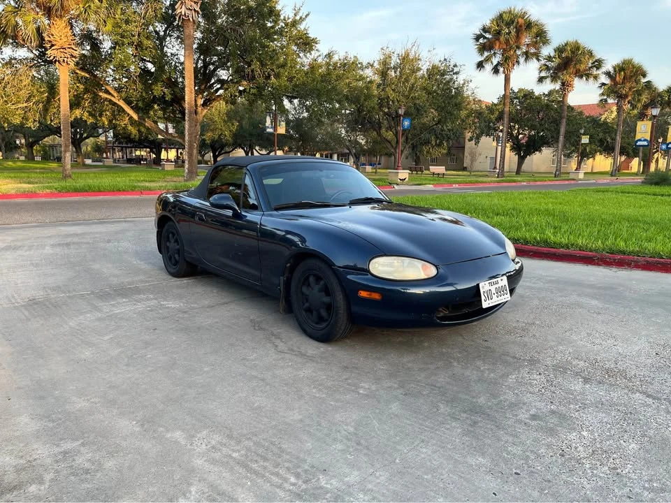 1999 Mazda NB MX-5 Miata - Image 10 of 15