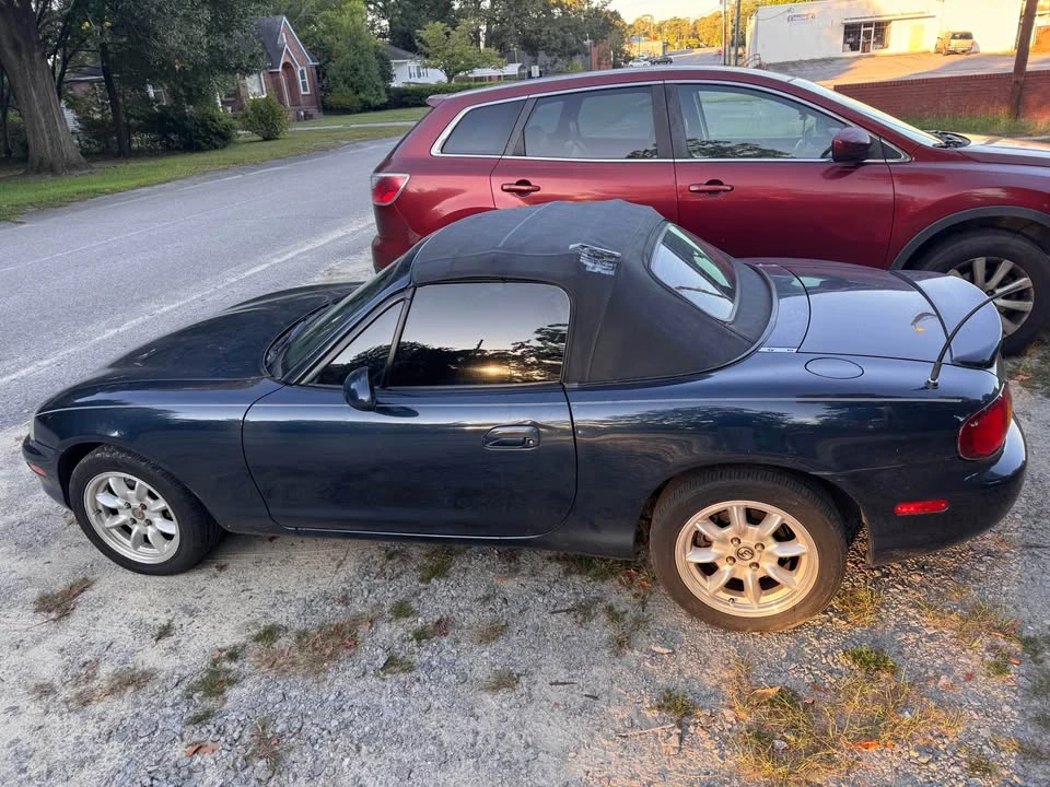 1999 Mazda NB MX-5 Miata - Image 2 of 8