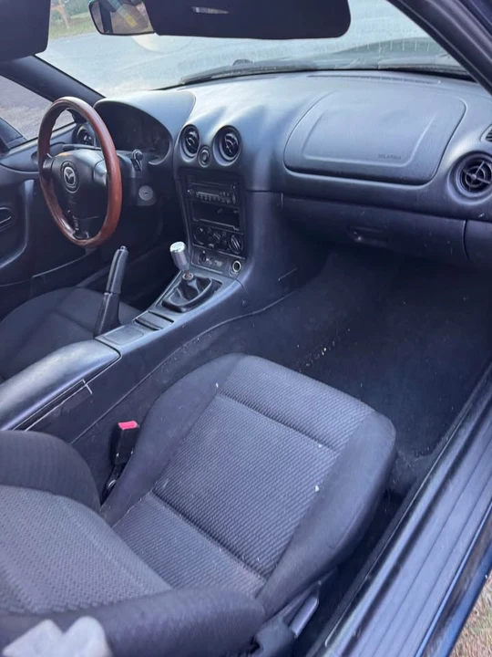 1999 Mazda NB MX-5 Miata - Image 4 of 8