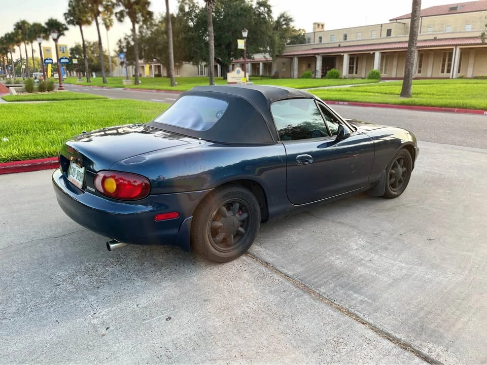 1999 Mazda NB MX-5 Miata - Image 8 of 15