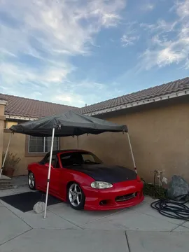 1999 Mazda MX-5 Convertible 2D