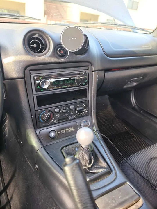 1999 Mazda NB MX-5 Miata - Image 5 of 8