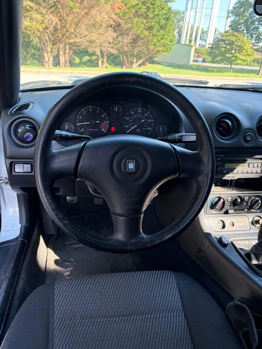 1999 Mazda NB MX-5 Miata - Image 8 of 10