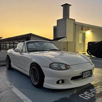 1999 Mazda MX-5 LS Convertible