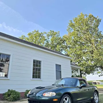 1999 Mazda MX-5 LS Convertible 2D
