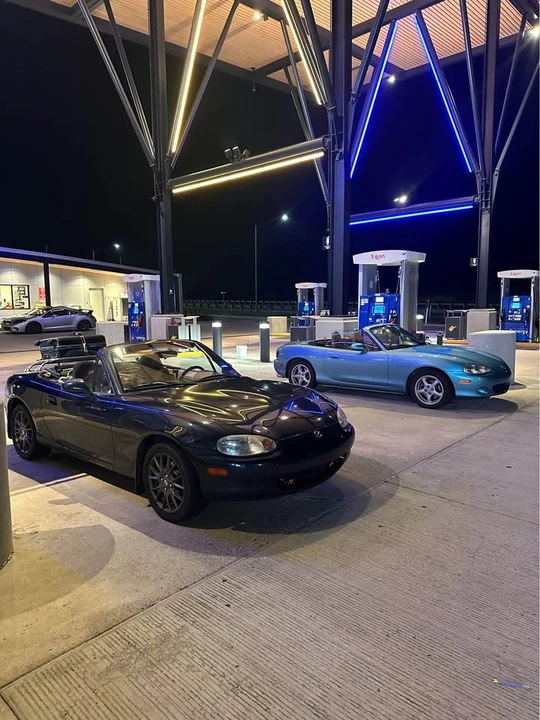 1999 Mazda NB MX-5 Miata - Image 2 of 4