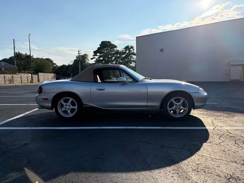 1999 Mazda MX-5 LS Convertible 2D