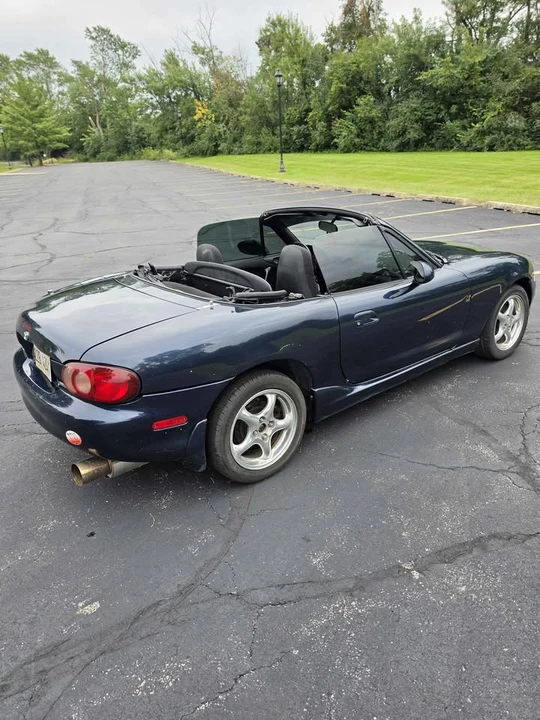 1999 Mazda NB MX-5 Miata - Image 3 of 13